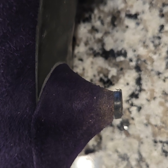 PRADA PURPLE SUEDE KITTEN HEELS. SIZE EU 39= US 9. - Picture 7 of 10